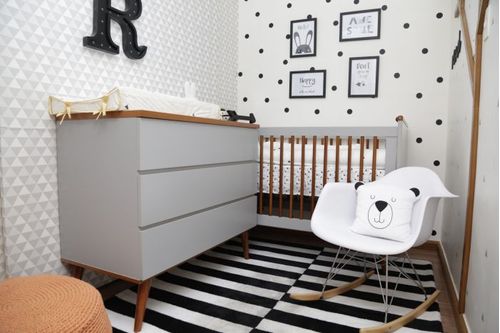 Quarto de Bebê Monocromático