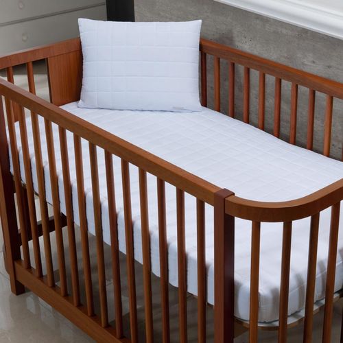 Colcha com Elástico para Berço Quadradinho Branco