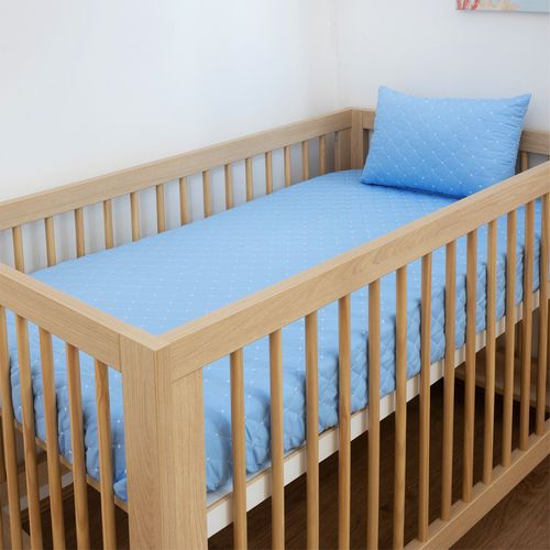 Colcha Com Elastico Para Berço Quadradinho Poá - Azul Claro