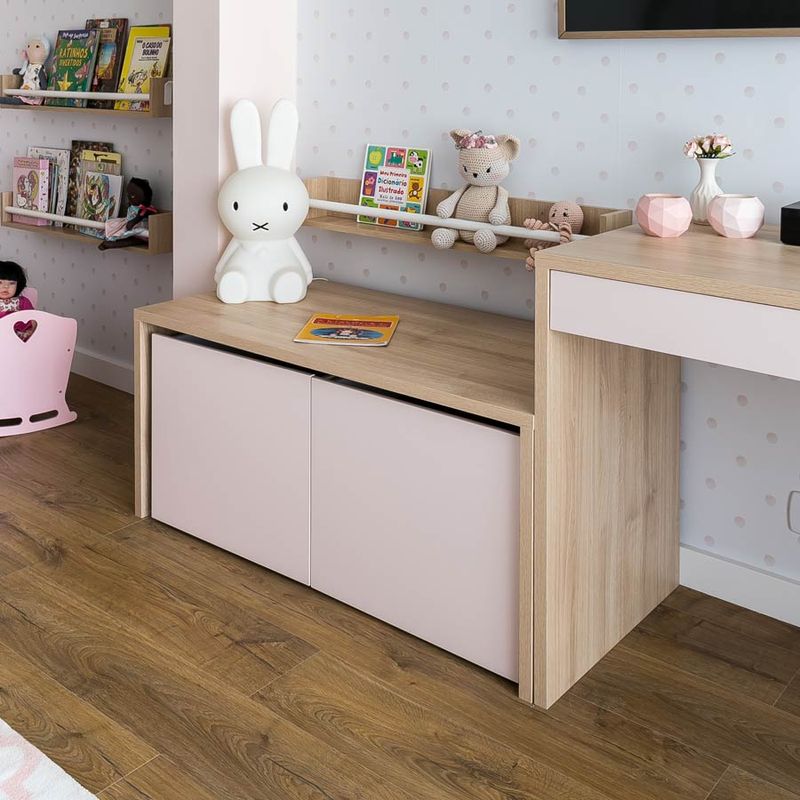 Mesa-Infantil-Up-Carvalho-com-Caixa-Rosa-1
