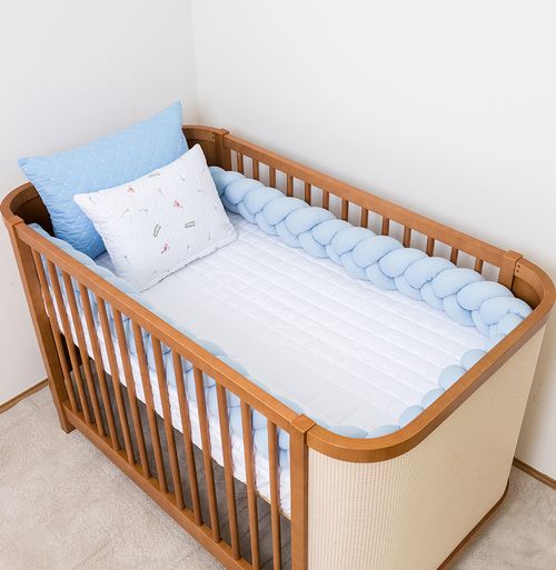 Kit Berço 5 Peças Quadradinho com Bordado Passarinho - Branco e Azul