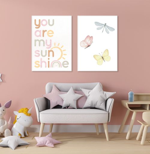 Conjunto com 2 Quadros Borboletas e You Are My Sunshine Aquarela Candy Moldura Filete Branca - Vertical