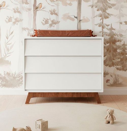 Cômoda de Bebê Raika 3 Gavetas Branco com Pé Mel